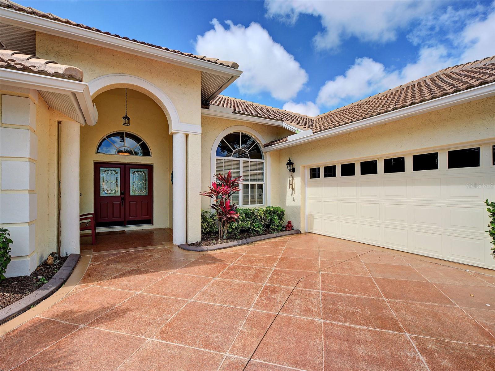 Image 3 of 61 For 115 Grand Oak Circle
