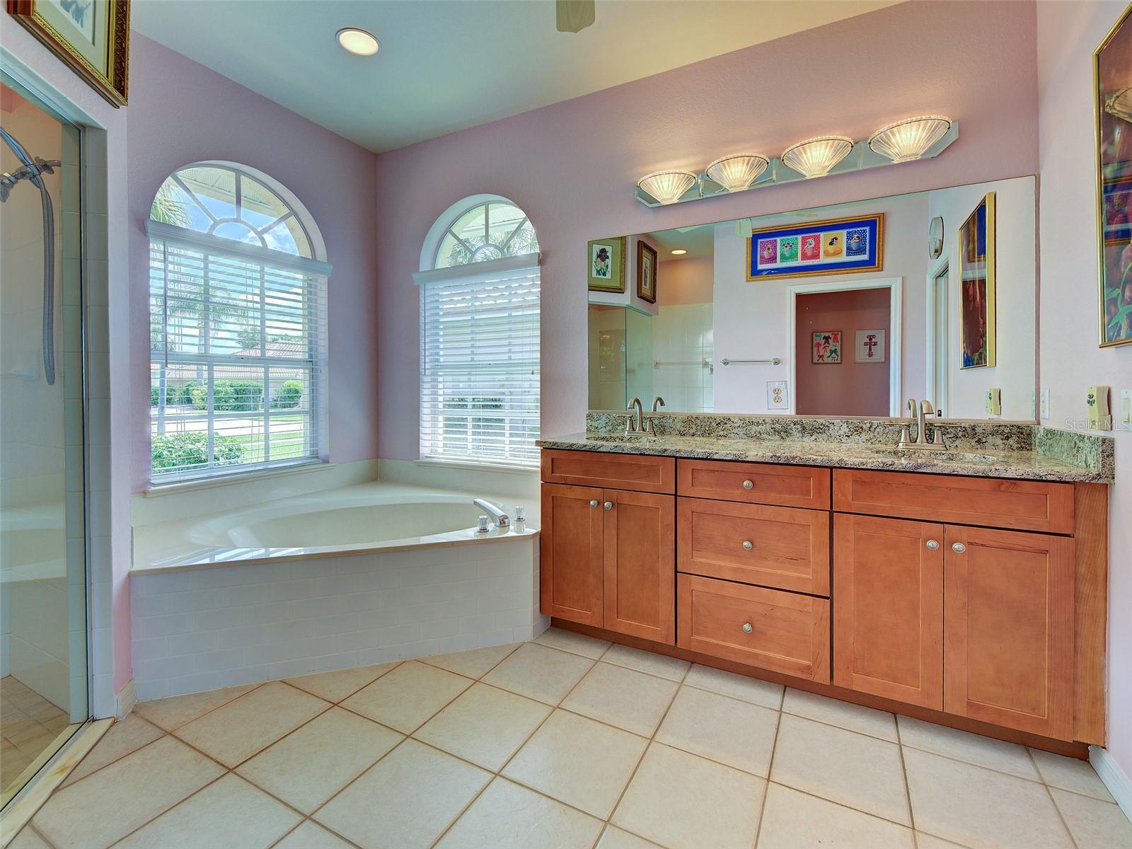 Image 31 of 61 For 115 Grand Oak Circle