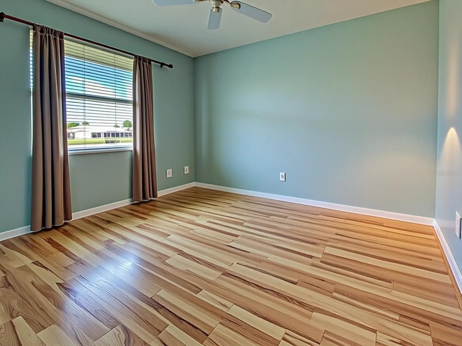 Image 42 of 61 For 115 Grand Oak Circle