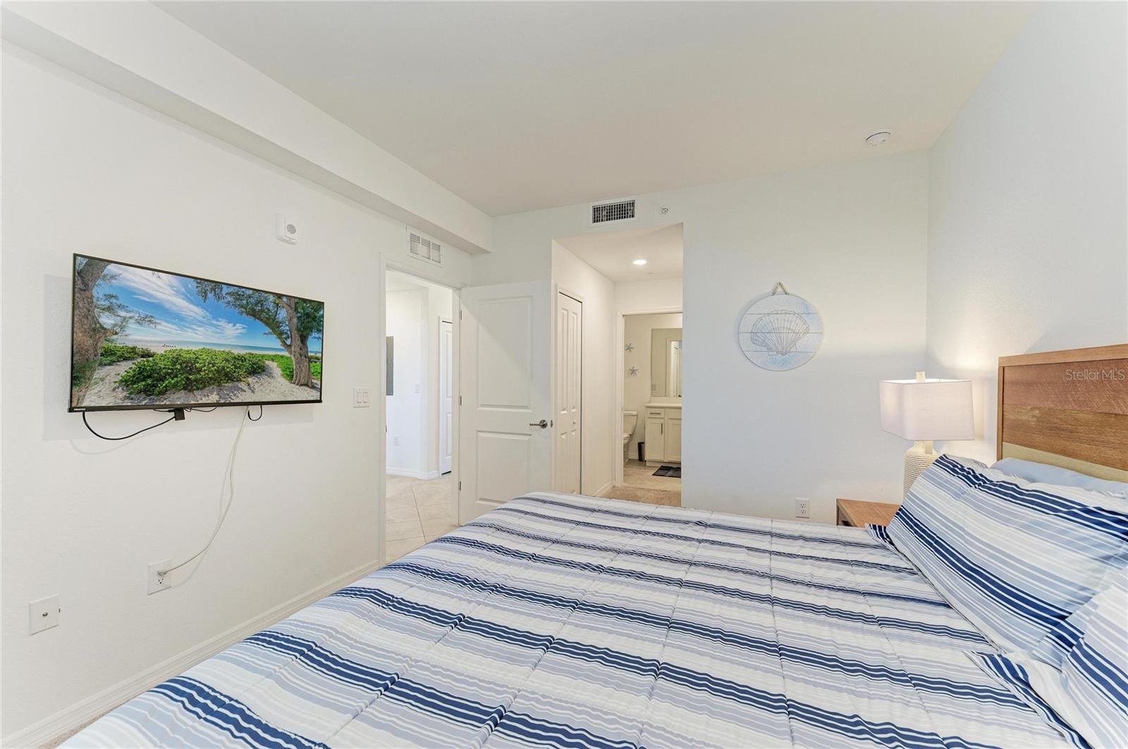 Image 21 of 63 For 12180 Wellen Golf Street 306