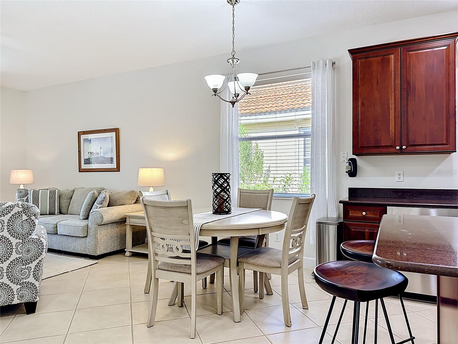 Listing photo id 14 for 11603 Dancing River Drive