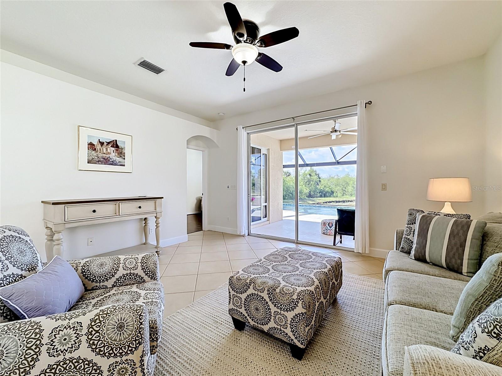 Listing photo id 29 for 11603 Dancing River Drive