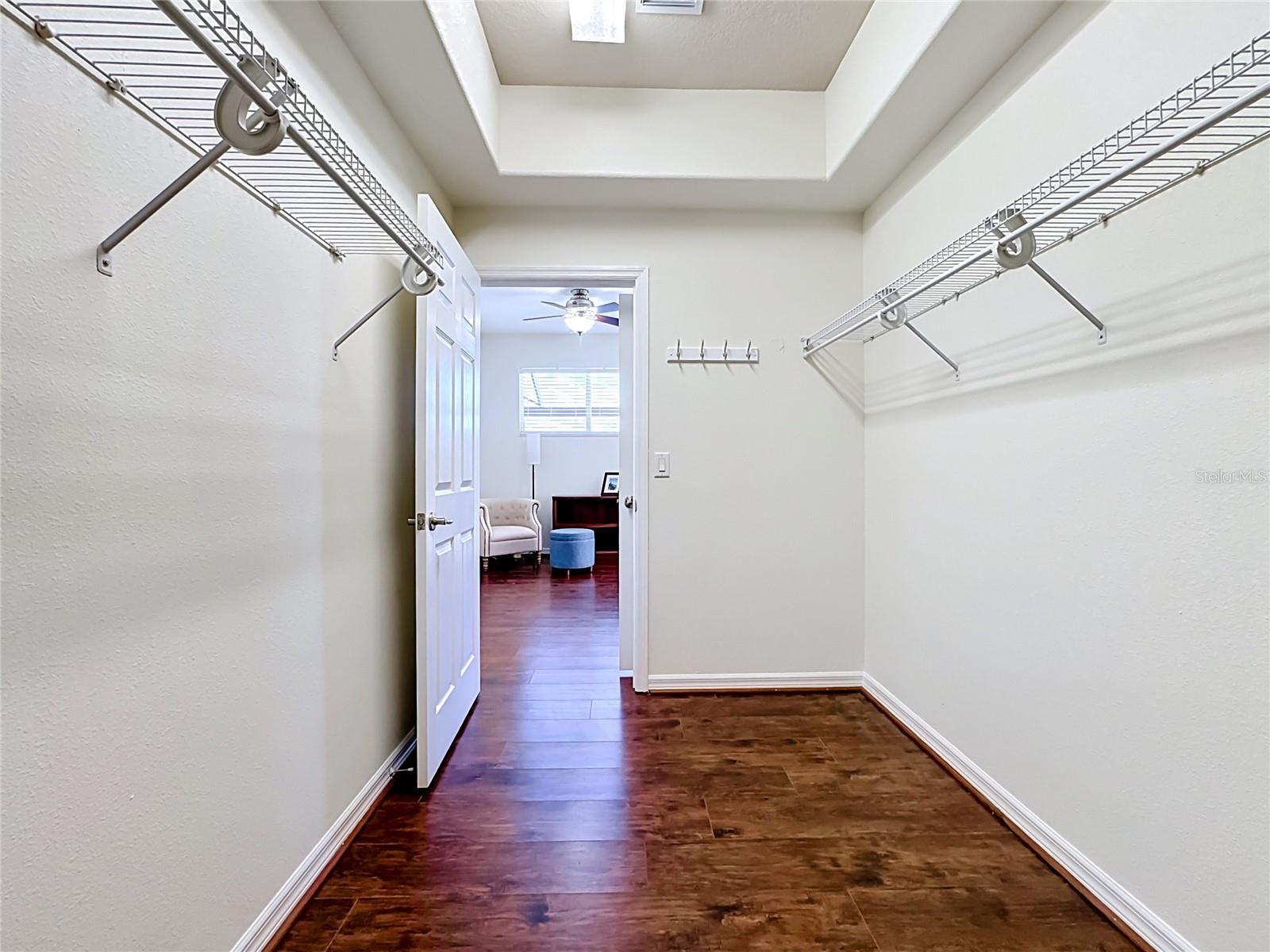 Listing photo id 32 for 11603 Dancing River Drive