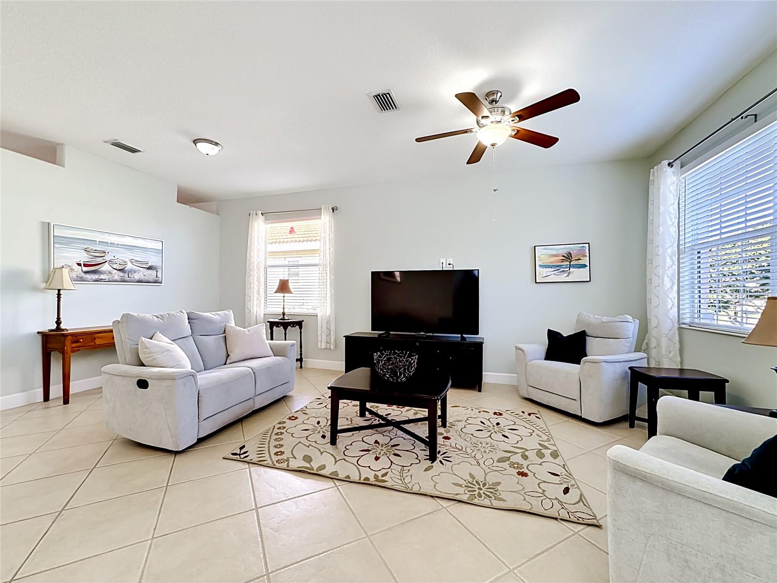 Listing photo id 6 for 11603 Dancing River Drive