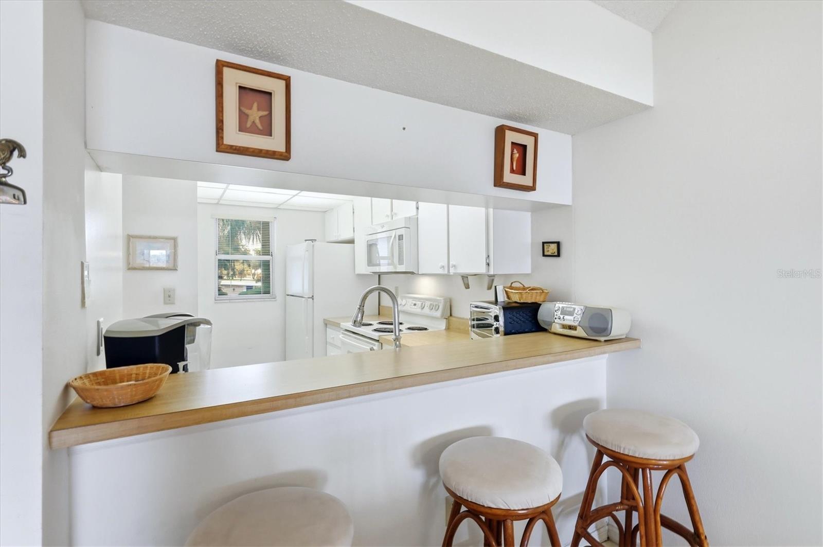 Image 11 of 47 For 444 Cerromar Road 298