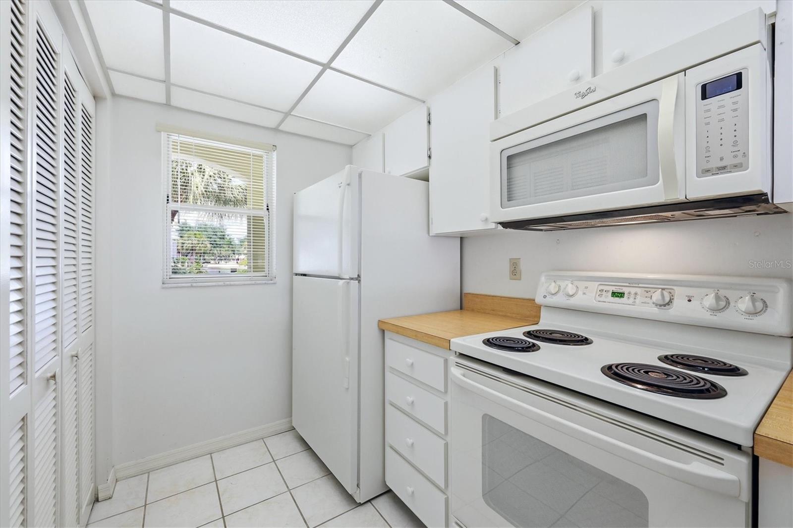 Image 14 of 47 For 444 Cerromar Road 298