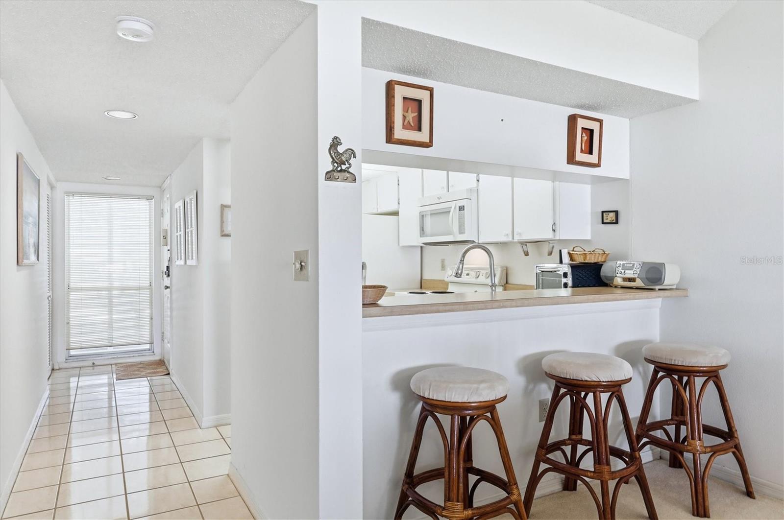 Image 5 of 47 For 444 Cerromar Road 298
