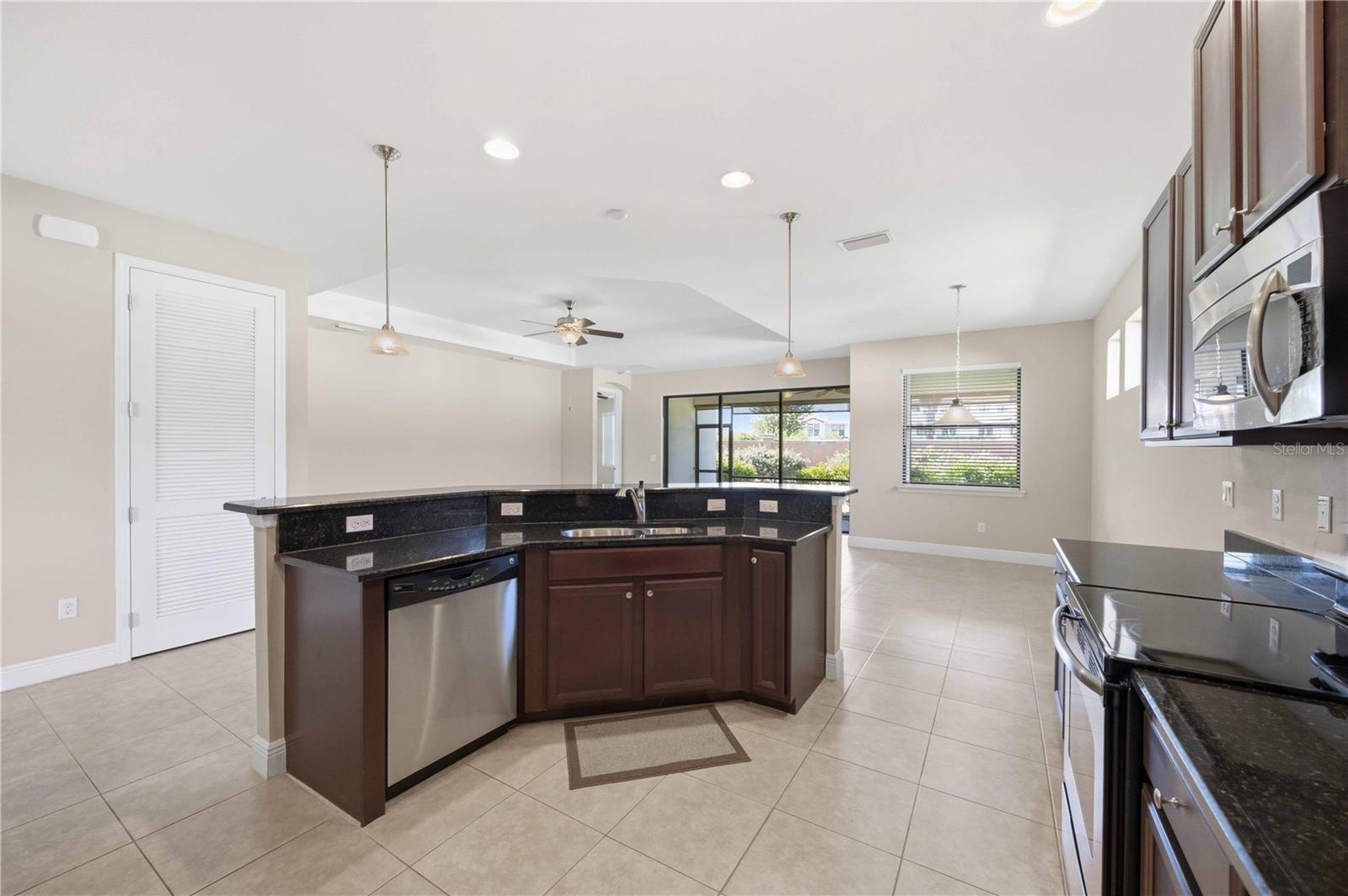 Image 21 of 60 For 1122 Cielo Court