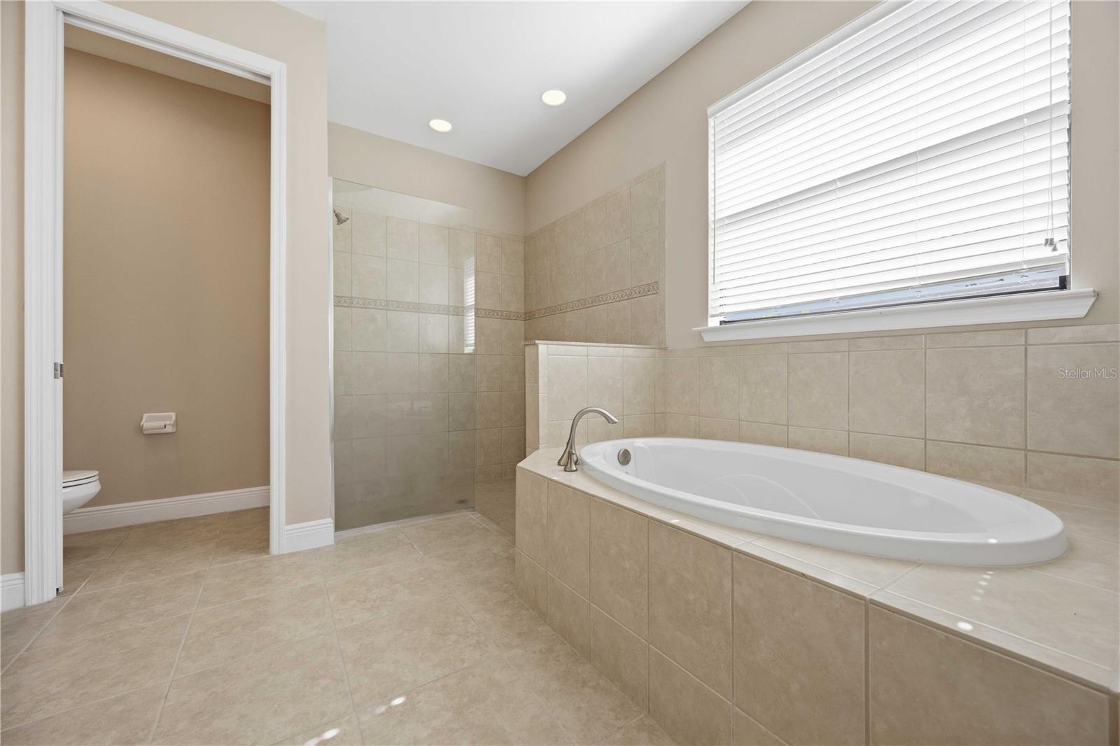 Image 26 of 60 For 1122 Cielo Court