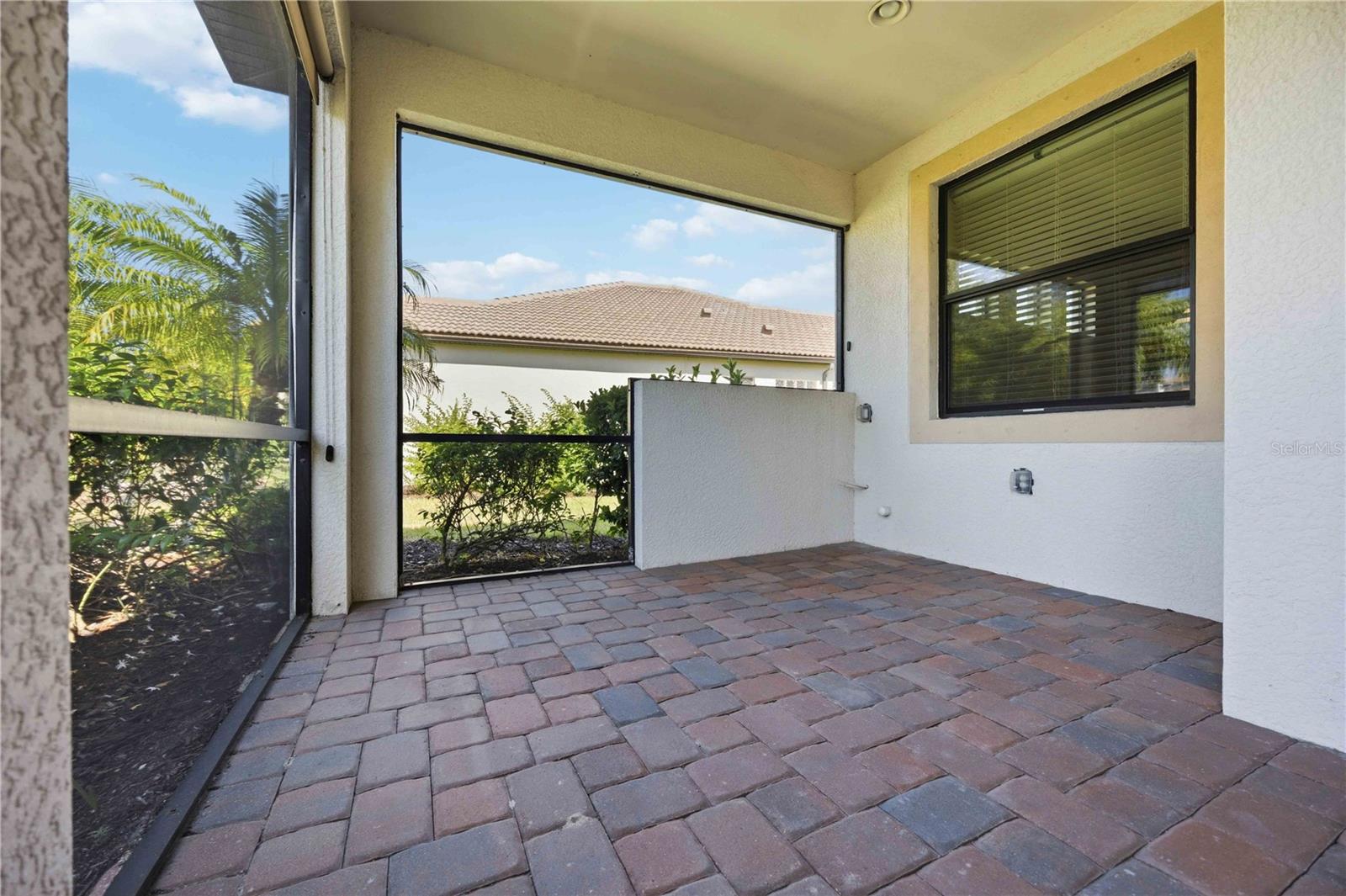 Image 43 of 60 For 1122 Cielo Court