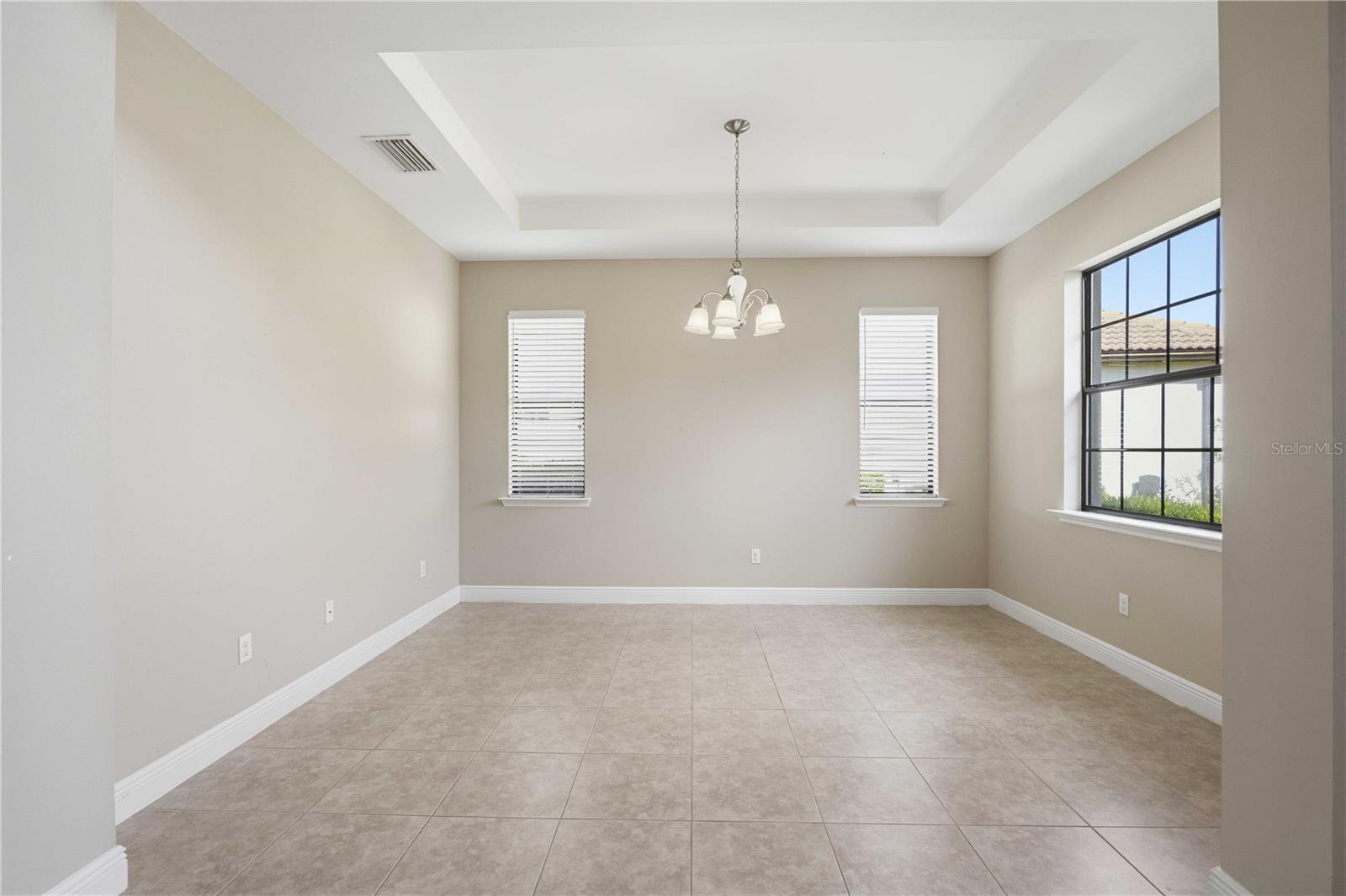 Image 7 of 60 For 1122 Cielo Court