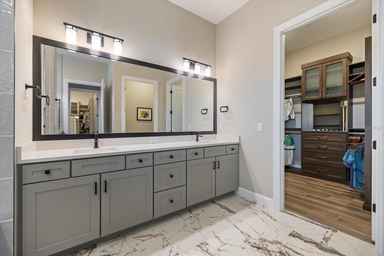 Image 48 of 97 For 10333 Blue Runner Drive