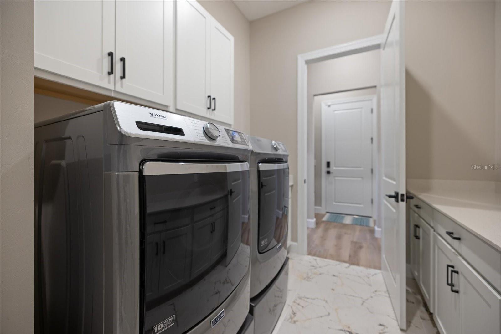 Image 76 of 97 For 10333 Blue Runner Drive