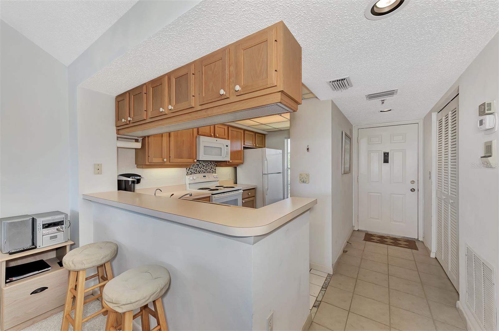 Image 10 of 59 For 841 Wexford Boulevard 841