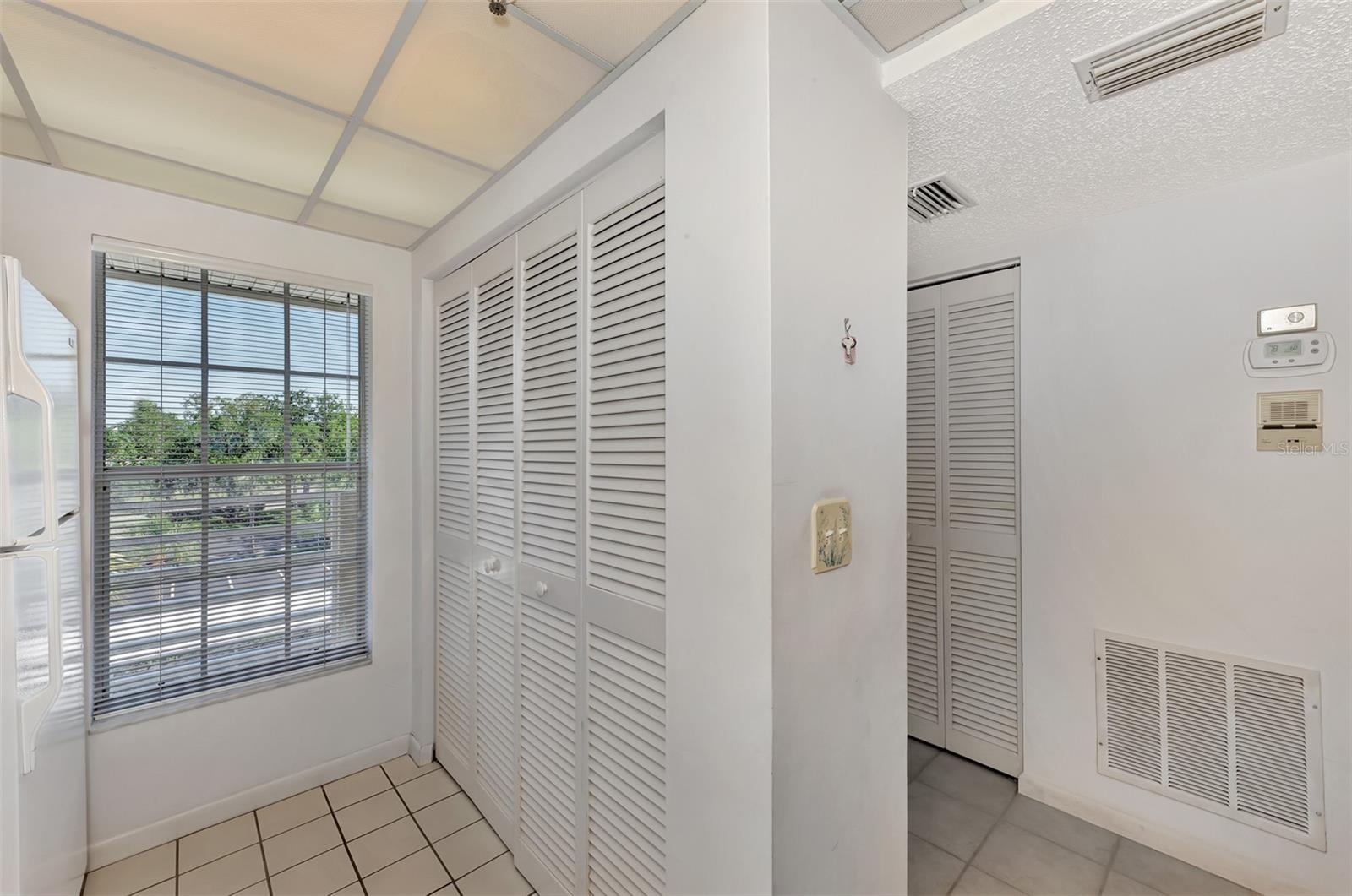 Image 14 of 59 For 841 Wexford Boulevard 841