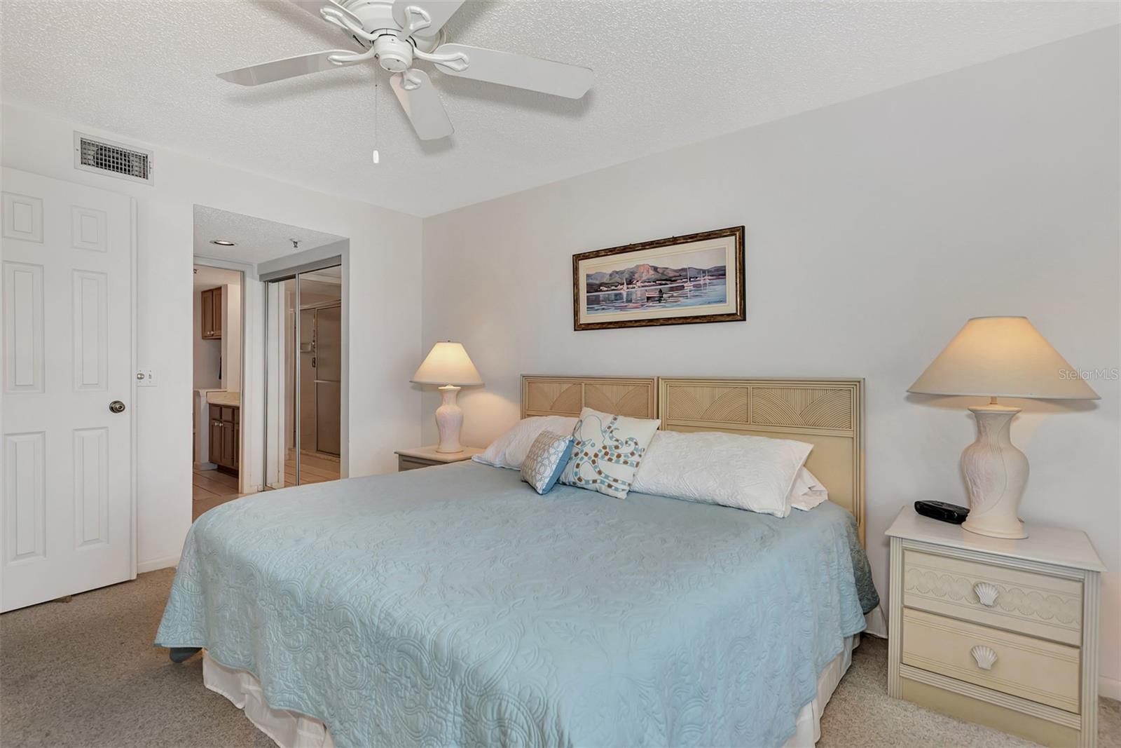 Image 31 of 59 For 841 Wexford Boulevard 841