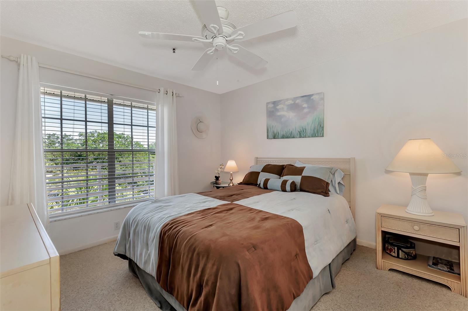 Image 36 of 59 For 841 Wexford Boulevard 841