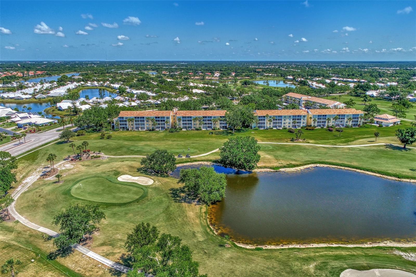 Image 43 of 59 For 841 Wexford Boulevard 841