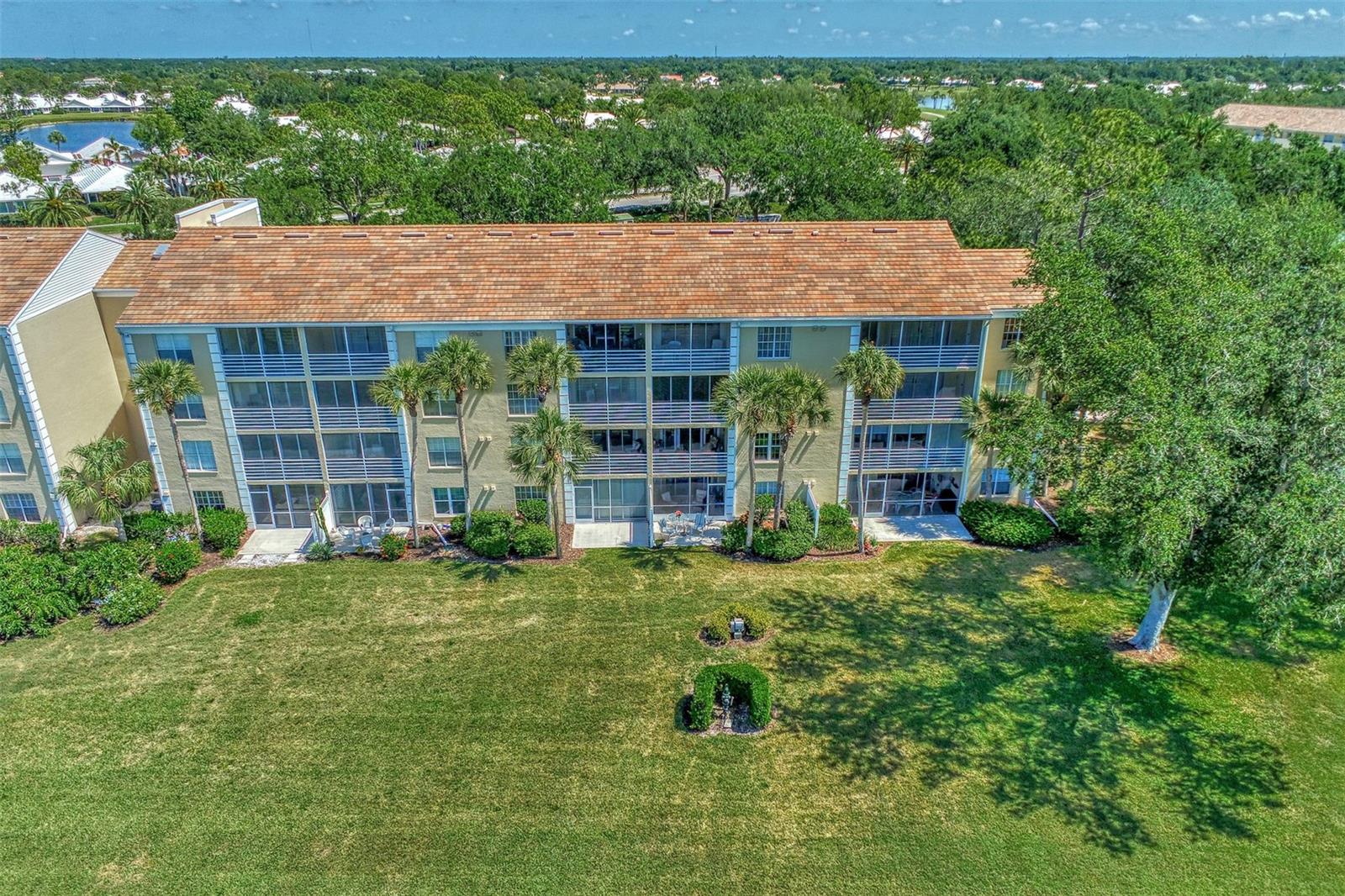 Image 47 of 59 For 841 Wexford Boulevard 841