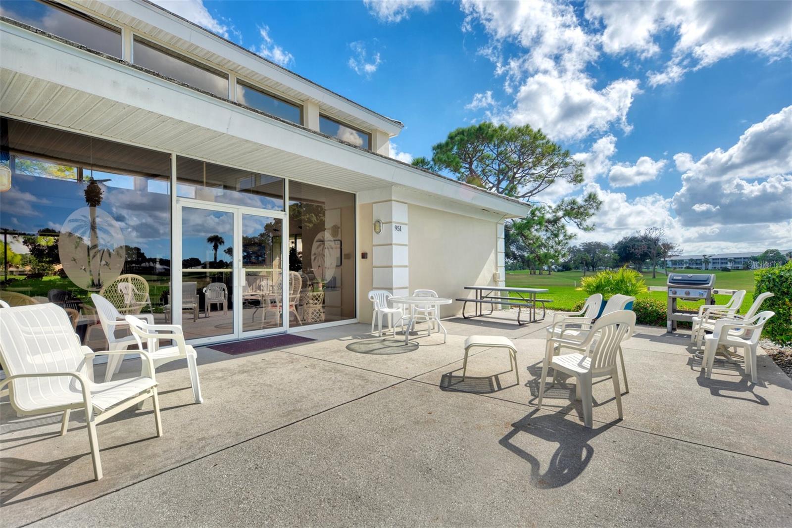 Image 52 of 59 For 841 Wexford Boulevard 841