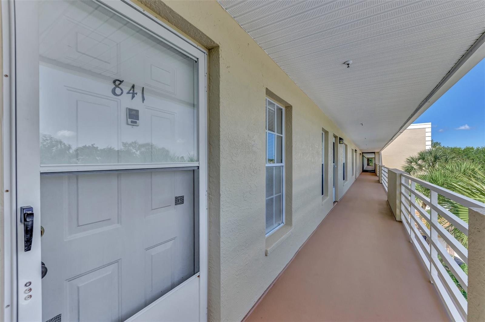 Image 7 of 59 For 841 Wexford Boulevard 841