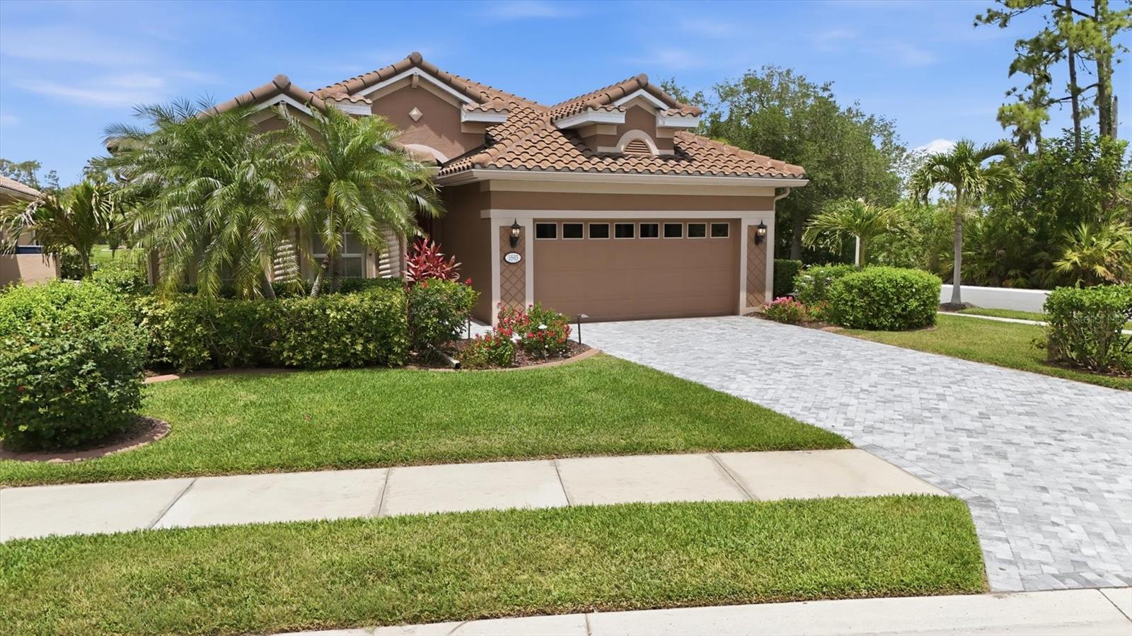 Image 2 of 69 For 3593 Whispering Oaks Drive