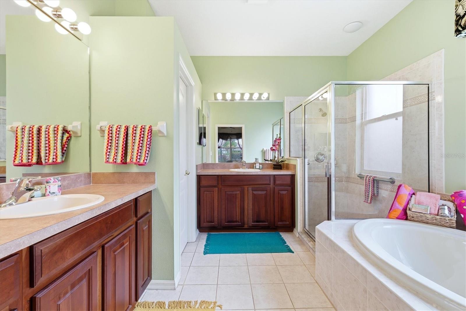 Image 25 of 69 For 3593 Whispering Oaks Drive
