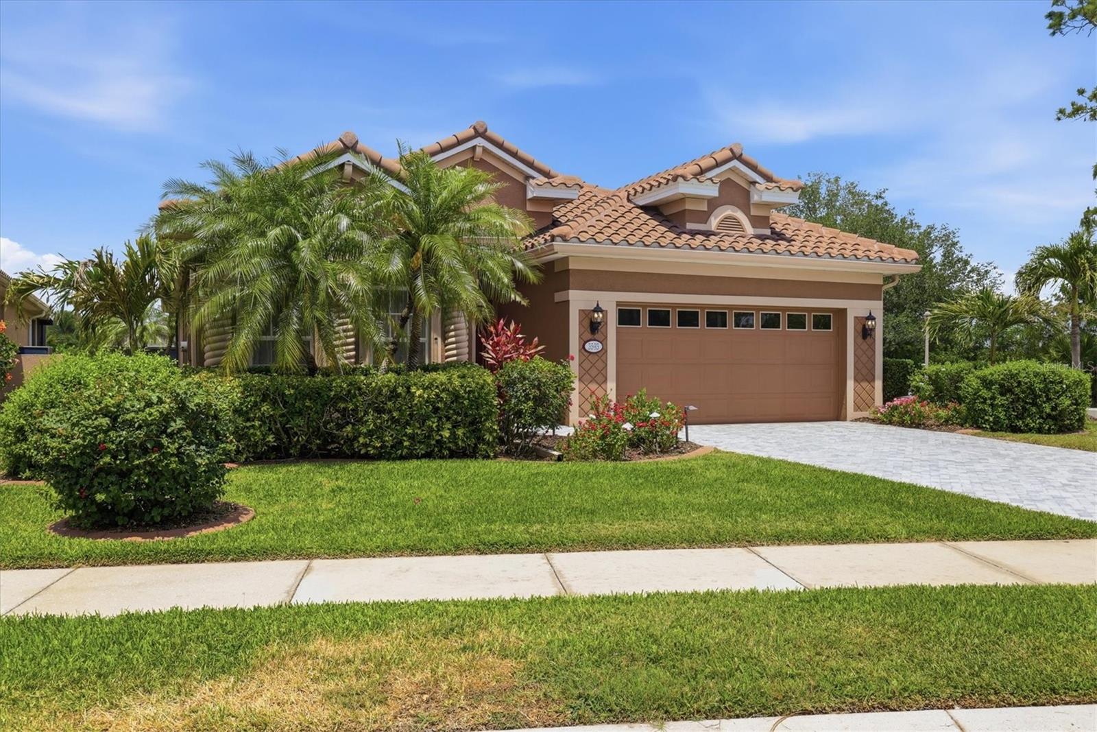 Image 3 of 69 For 3593 Whispering Oaks Drive