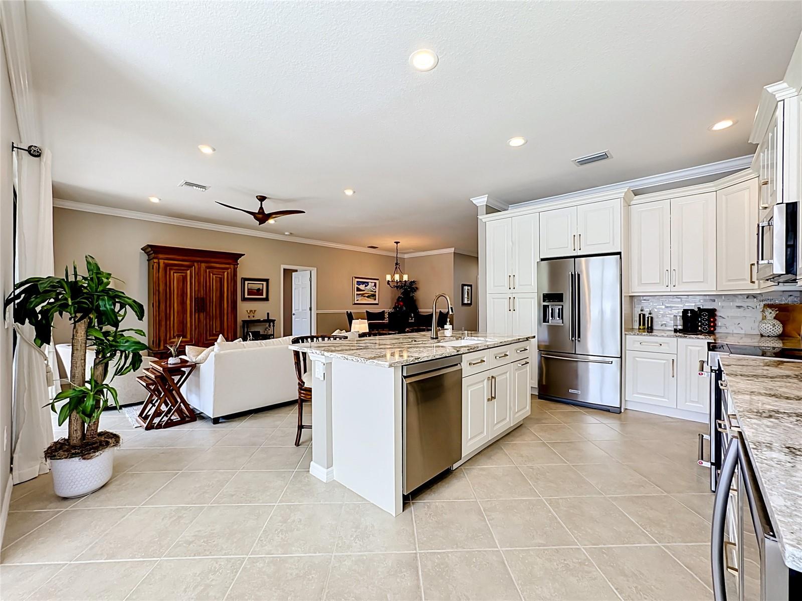 Image 14 of 58 For 20504 Pezzana Drive