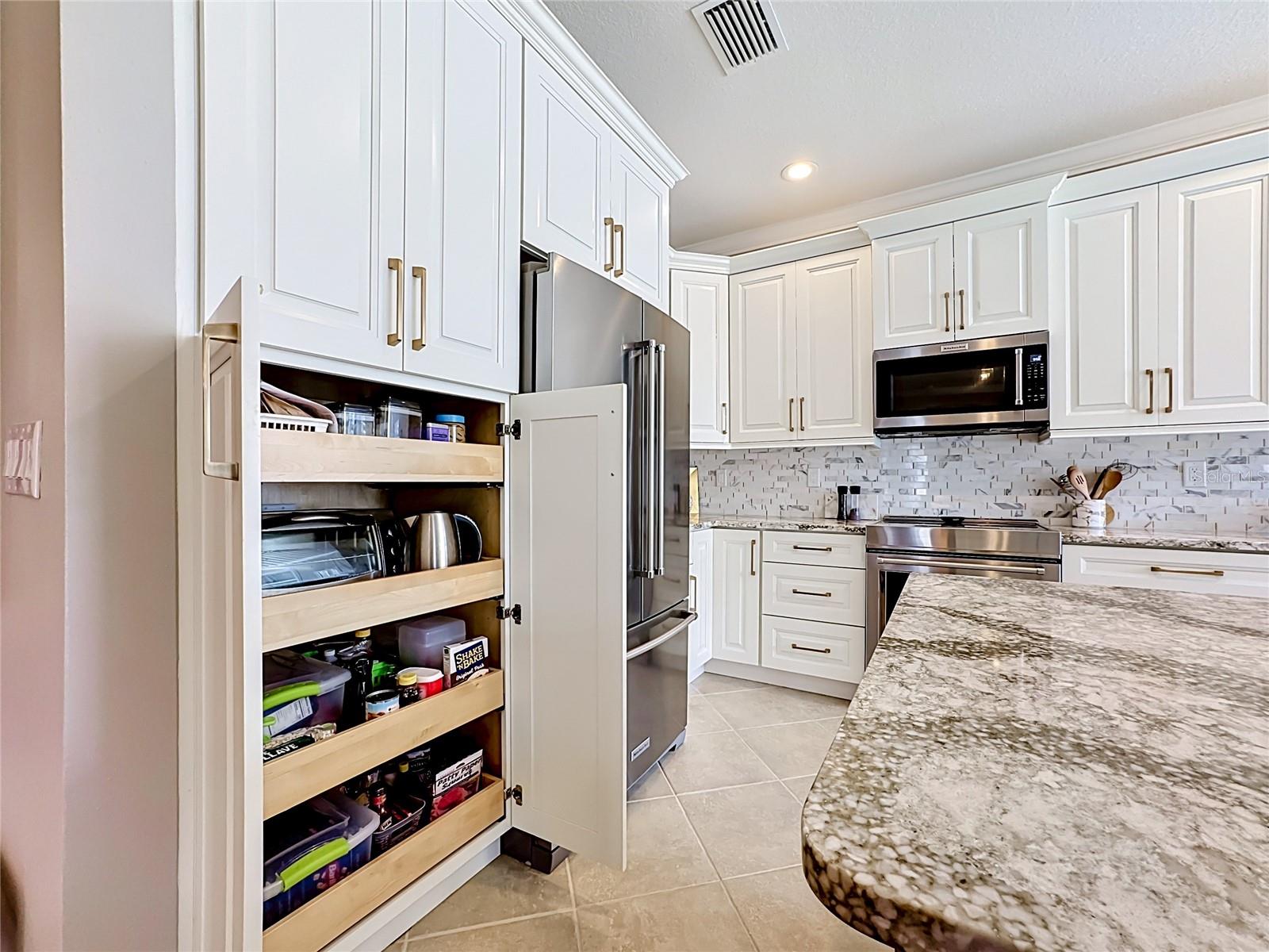 Image 16 of 58 For 20504 Pezzana Drive