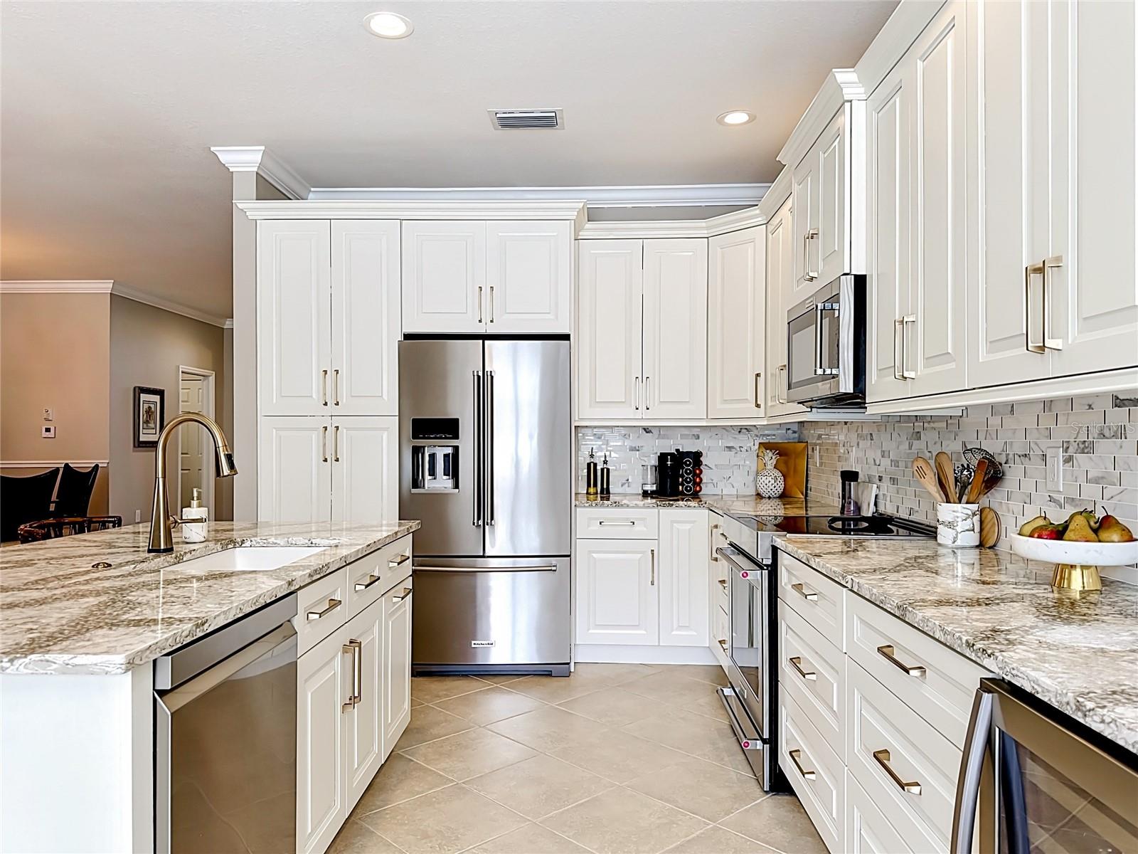 Image 17 of 58 For 20504 Pezzana Drive