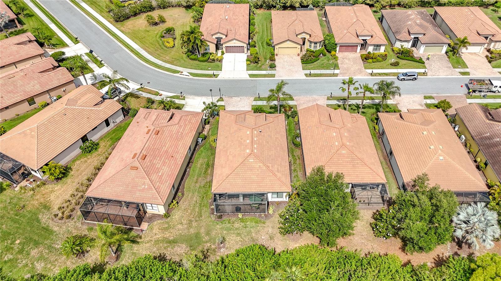 Image 26 of 58 For 20504 Pezzana Drive