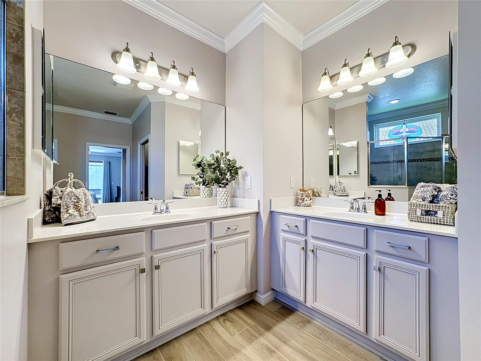 Image 36 of 58 For 20504 Pezzana Drive