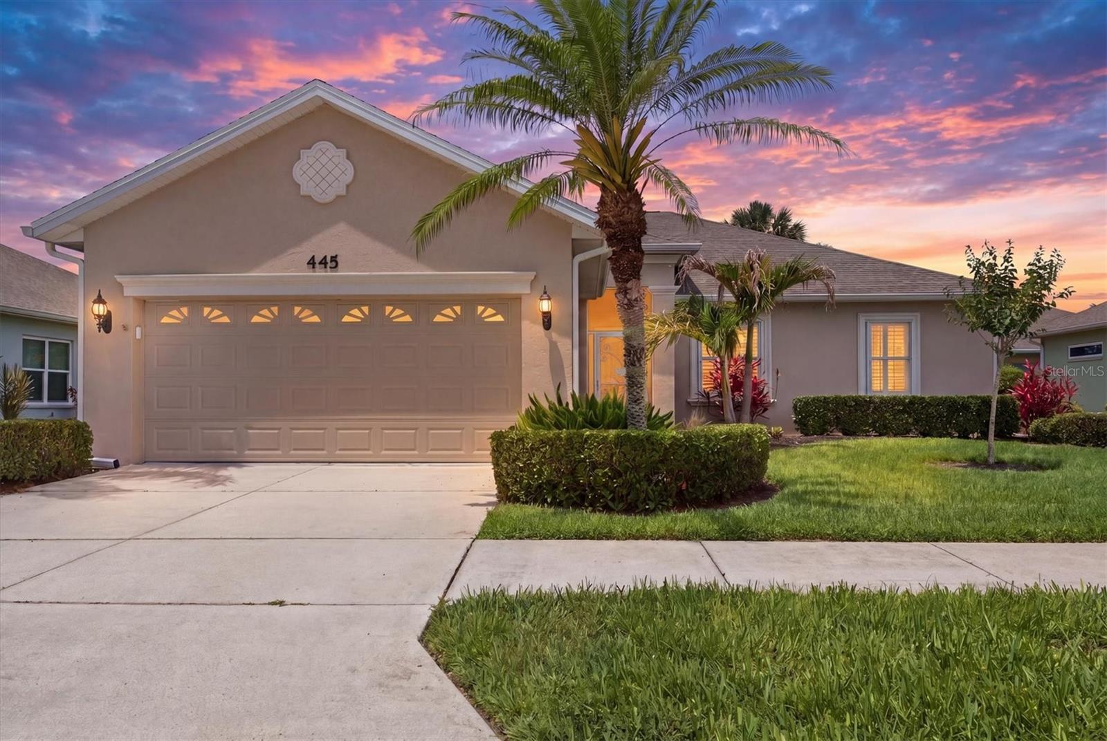 Image 3 of 52 For 445 Tomoka Drive