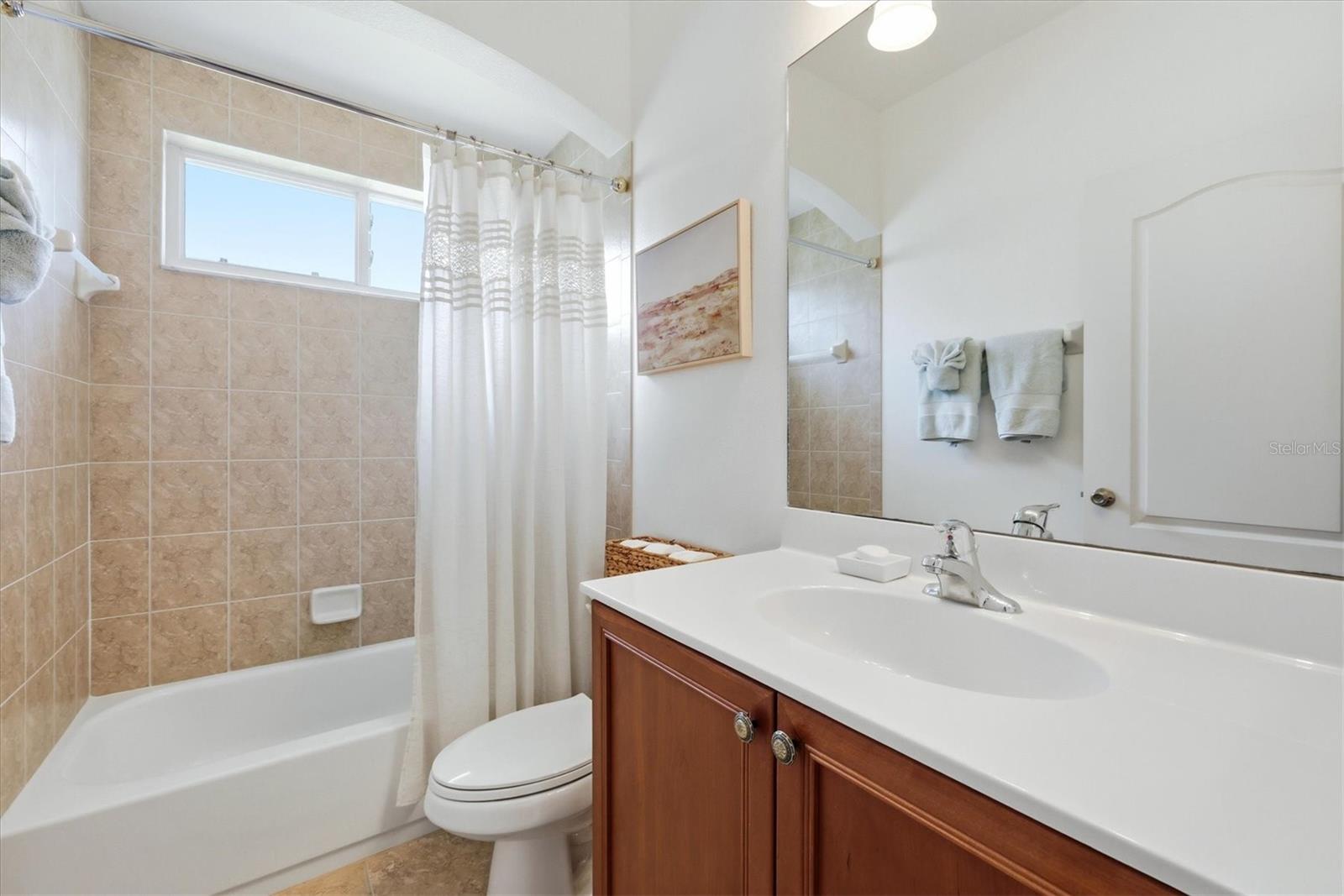 Image 32 of 52 For 445 Tomoka Drive