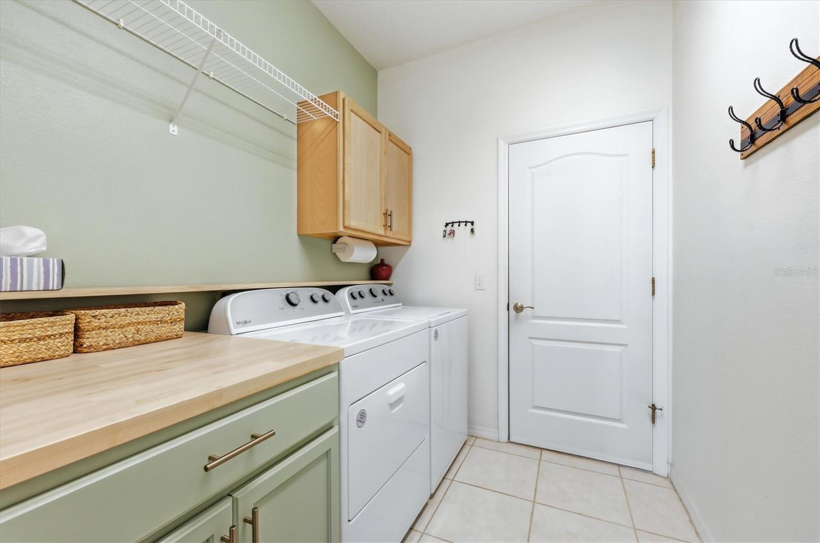 Image 33 of 52 For 445 Tomoka Drive