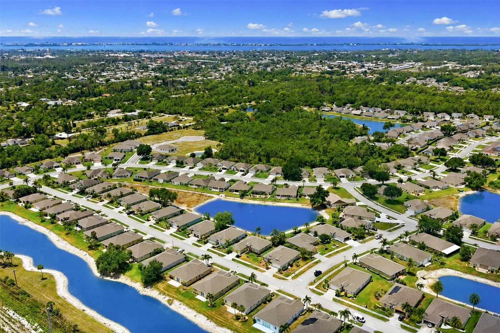 Image 6 of 52 For 445 Tomoka Drive