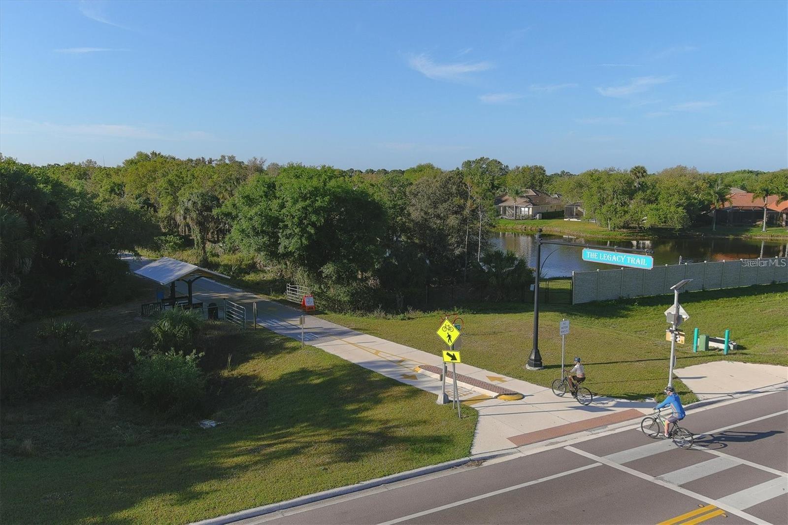 Image 36 of 41 For 4219 Frontier Way 105