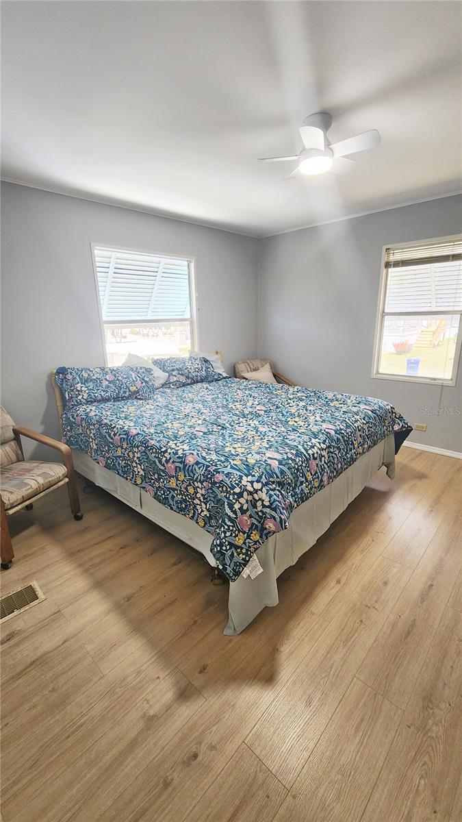 Image 22 of 37 For 132 Bermuda Way
