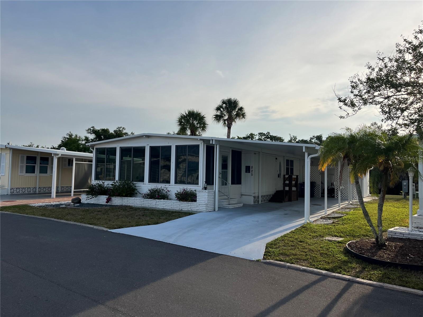 Details for 825 Jolanda Circle, VENICE, FL 34285
