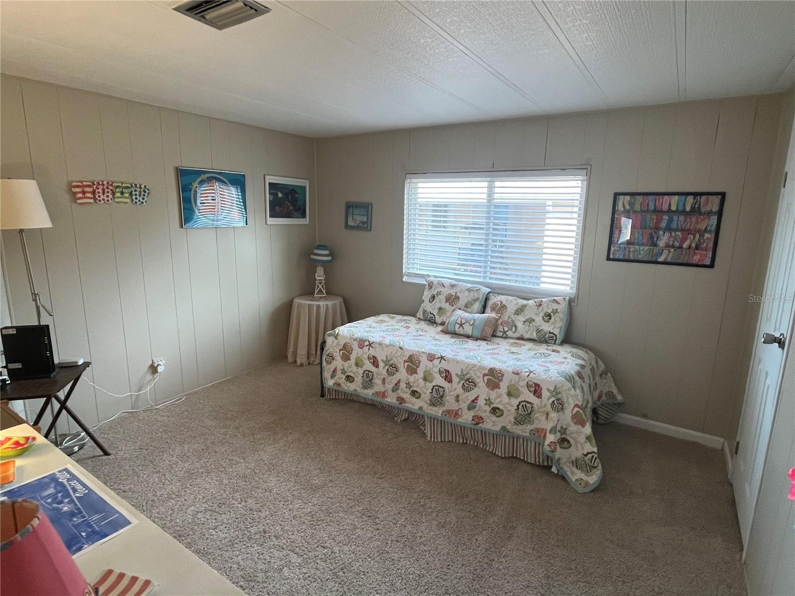 Image 22 of 39 For 825 Jolanda Circle