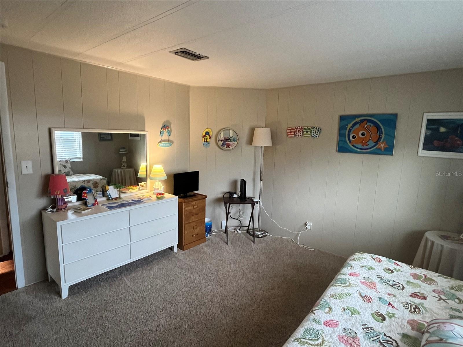 Image 23 of 39 For 825 Jolanda Circle