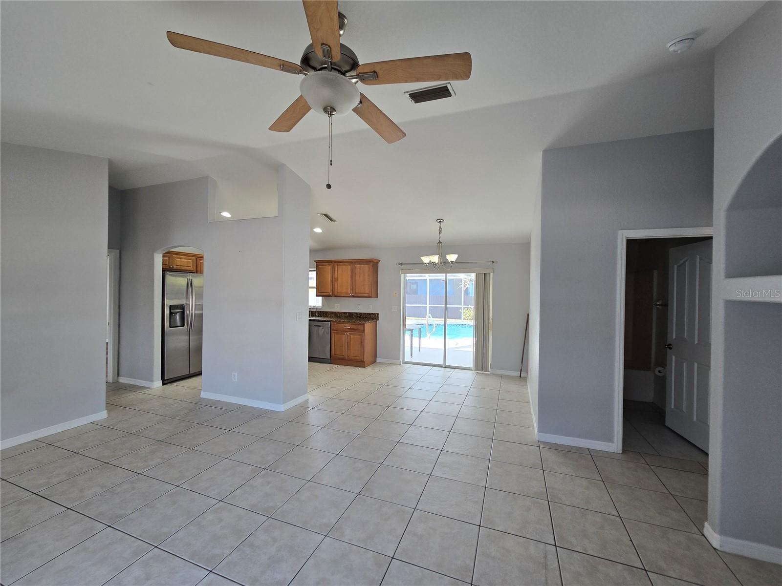 Image 5 of 21 For 3255 Mayflower Terrace