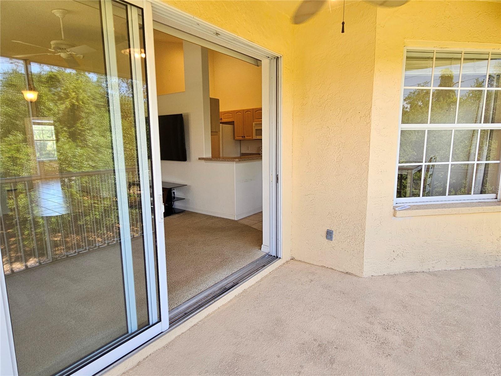 Image 13 of 45 For 904 Casa Del Lago Way 904