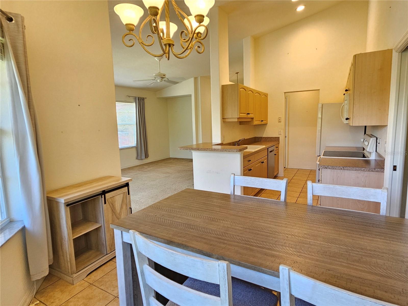 Image 18 of 45 For 904 Casa Del Lago Way 904
