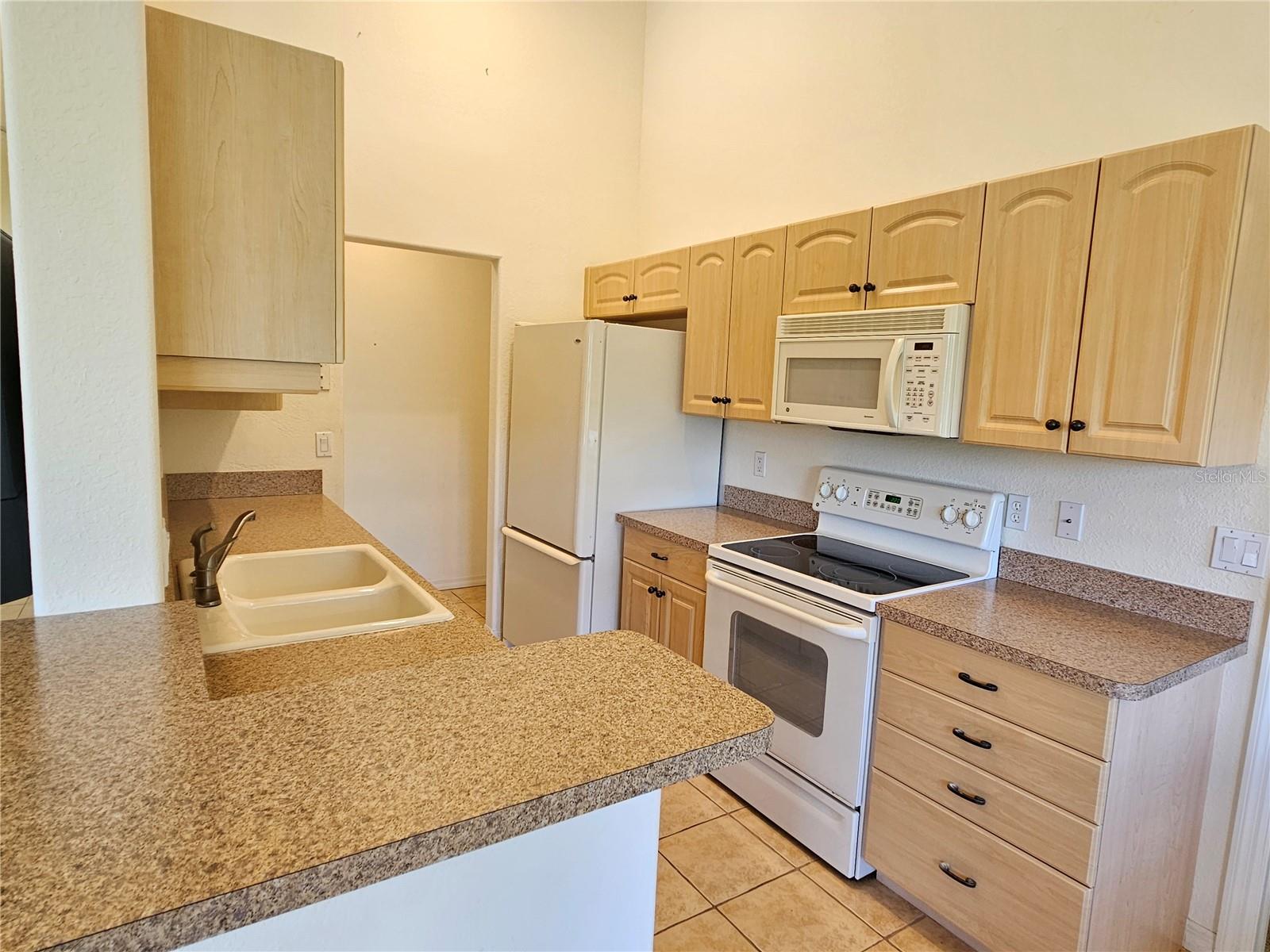 Image 20 of 45 For 904 Casa Del Lago Way 904
