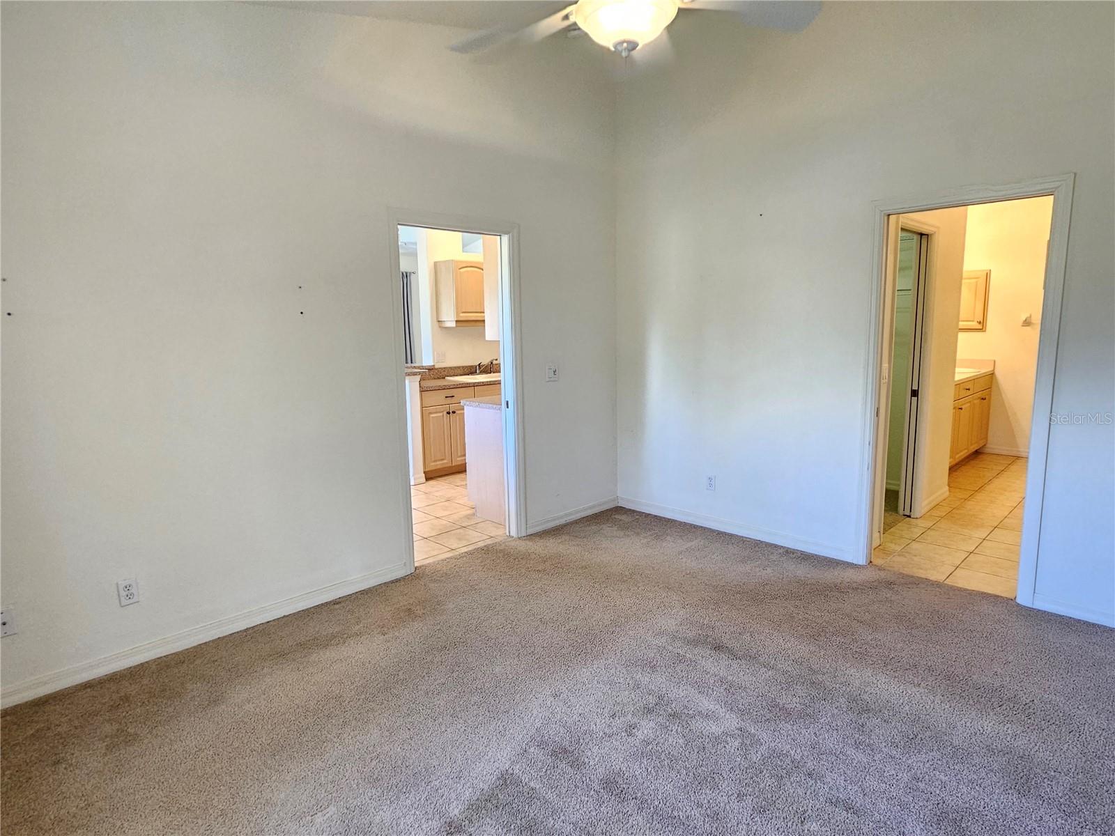 Image 25 of 45 For 904 Casa Del Lago Way 904