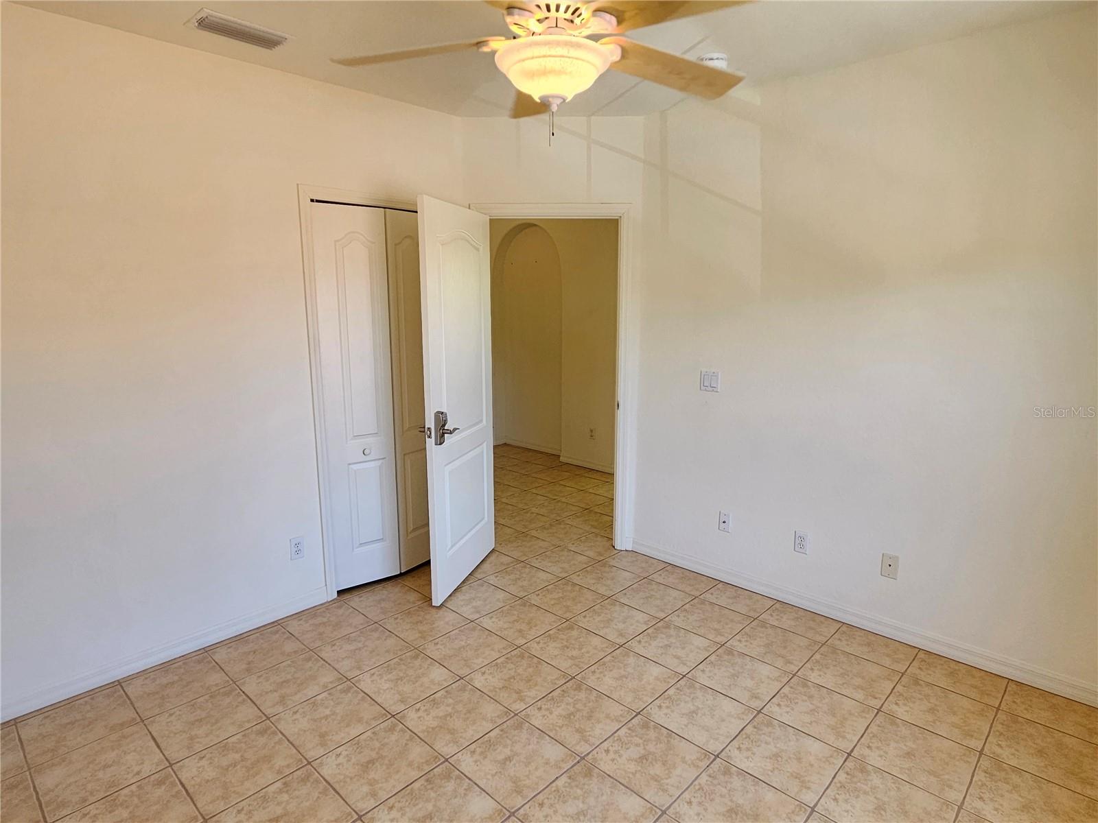 Image 38 of 45 For 904 Casa Del Lago Way 904
