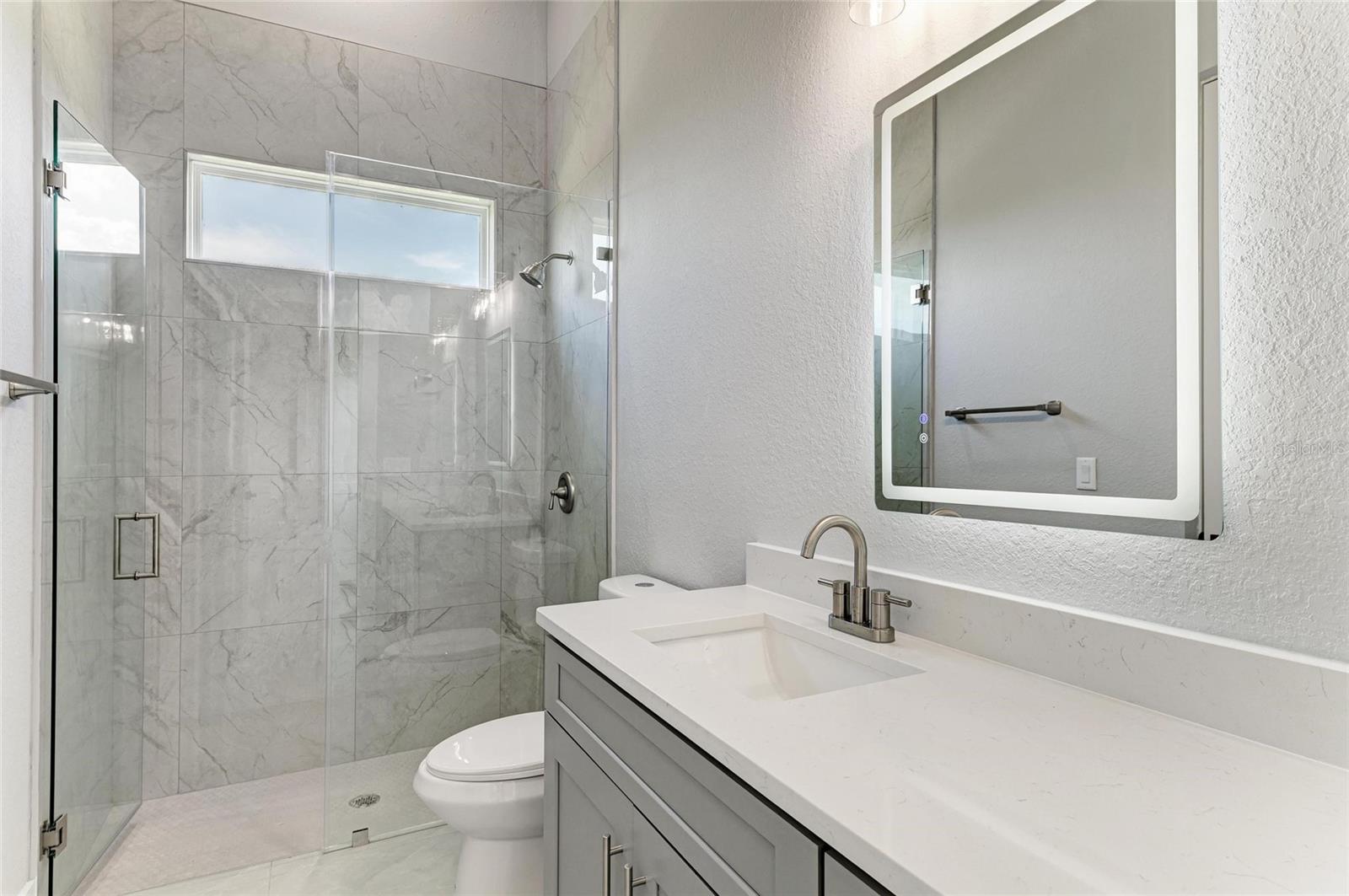 Image 32 of 52 For 8147 Tracy Circle