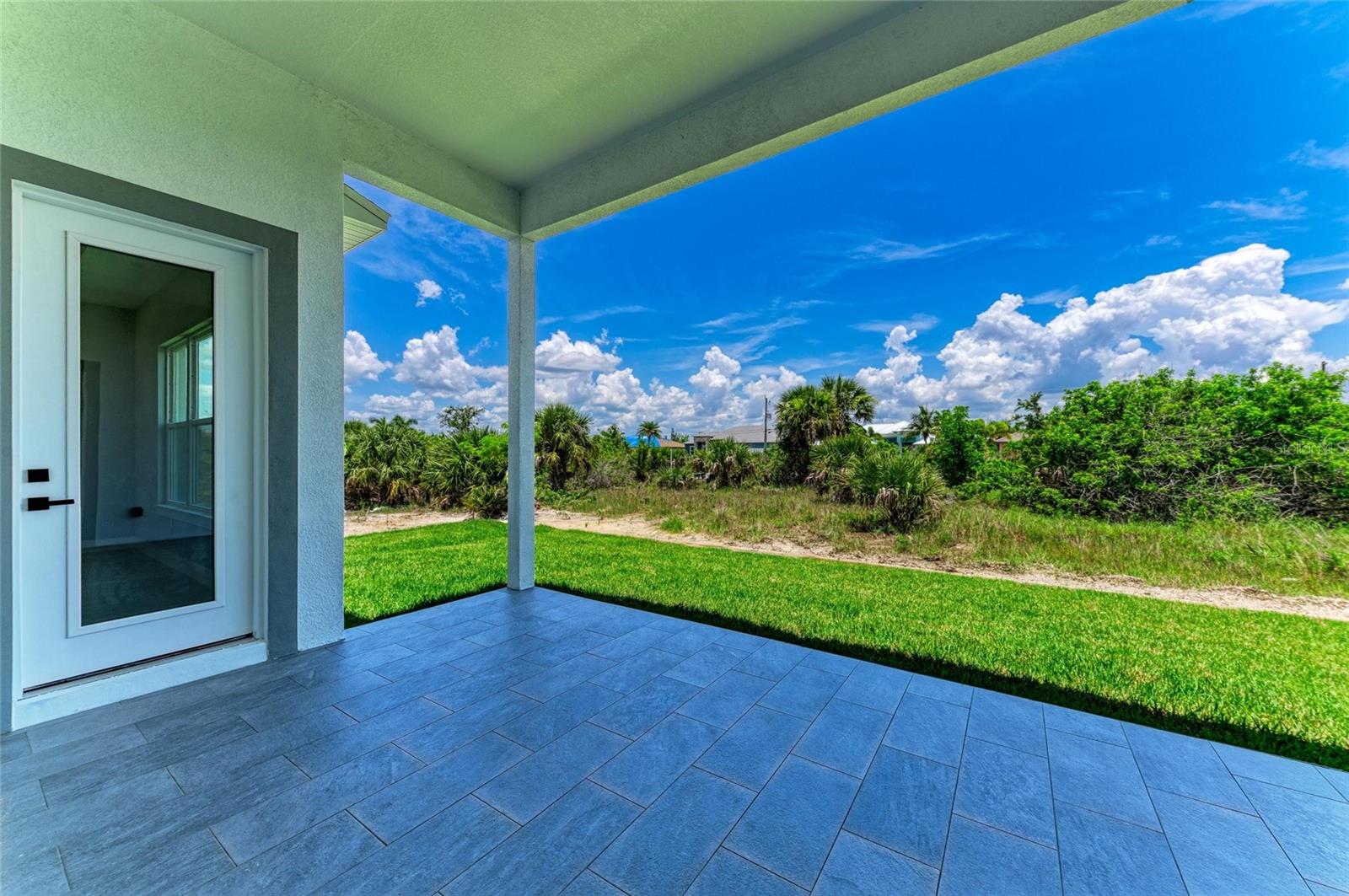 Image 36 of 52 For 8147 Tracy Circle